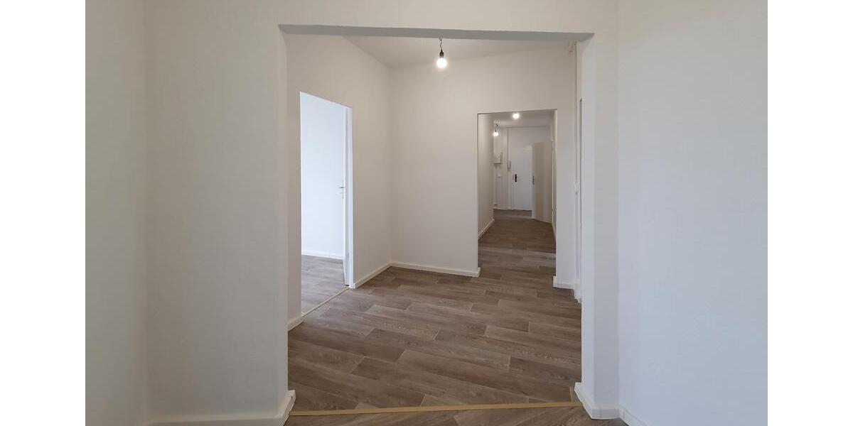 Etagenwohnung Dresden Cotta - 5 Zimmer, 115 m&sup2;, 974&euro; | Angebot:25376824