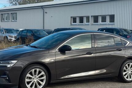 Opel Insignia 92.000 km 16.190 &euro; Blankenfelde-Mahlow 15827