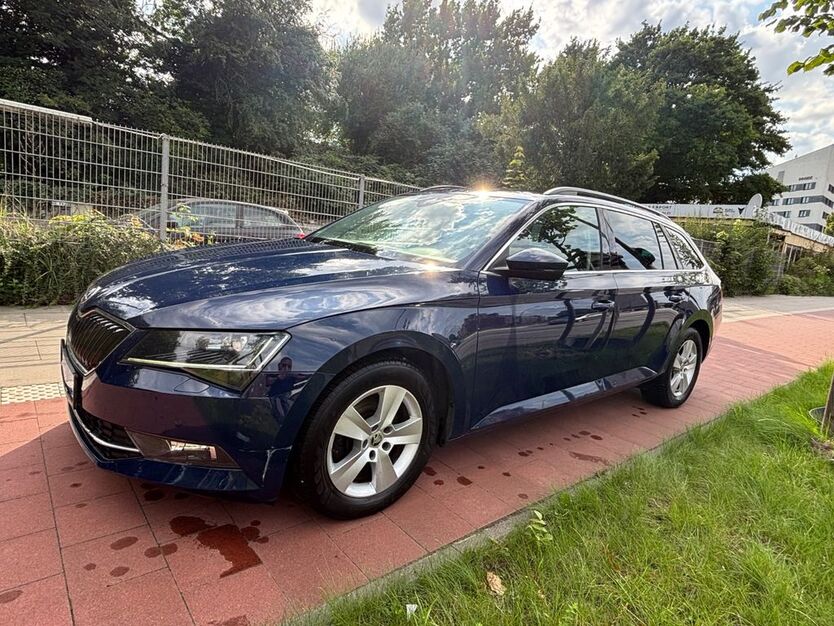 Skoda Superb 262.000 km 7.900 € Hamburg 20097