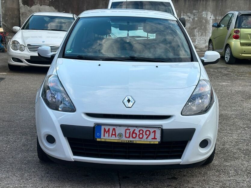 Renault Clio 130.000 km 2.750 € mannheim 68199