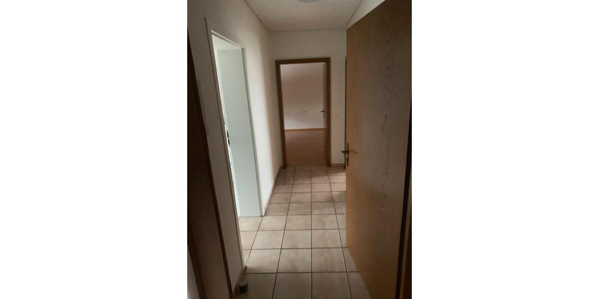 Erdgeschoßwohnung Luhe-Wildenau Wildenau - 4 Zimmer, 90 m&sup2;, 650&euro; | Angebot:26136132