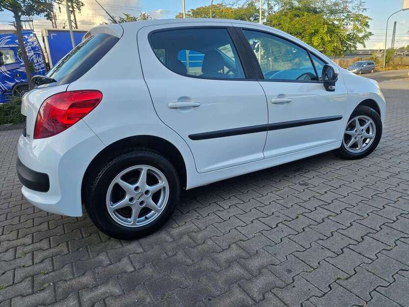 Peugeot 207 164.000 km 3.200 € Ludwigshafen 67071