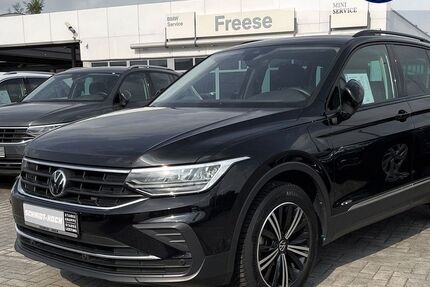 VW Tiguan 48.980 km 21.980 &euro; Jever 26441