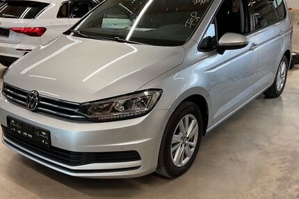 VW Touran 80.641 km 24.390 &euro; Weinstadt 71384
