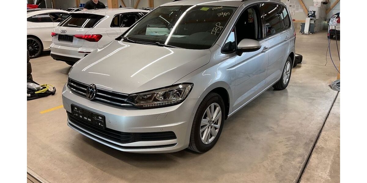 VW Touran 80.641 km 24.390 &euro; Weinstadt 71384