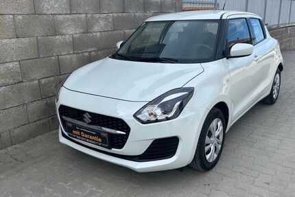 Suzuki Swift 34.622 km 12.499 &euro; Detmold 32760