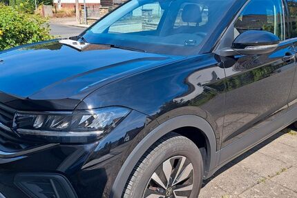 VW T-Cross 15.700 km 22.300 &euro; Wolfsburg 38446