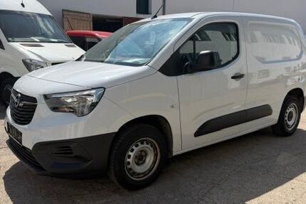 Opel Combo 110.000 km 8.999 &euro; Halle 06118
