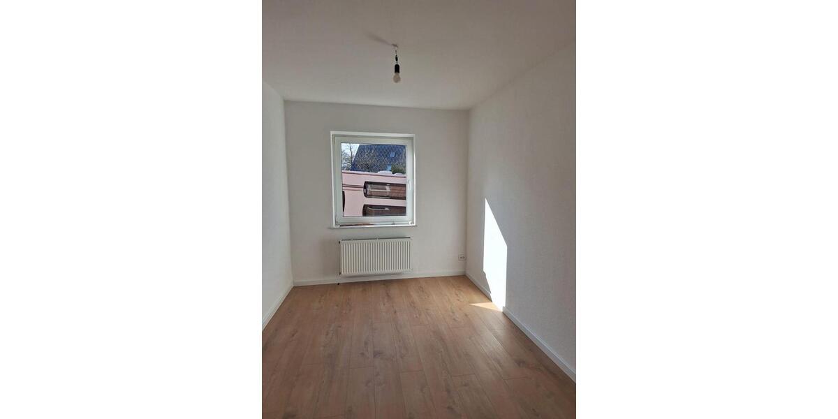 Doppelhaushälfte Bad Oldesloe - 4.5 Zimmer, 112 m&sup2;, 1.430&euro; | Angebot:25360666