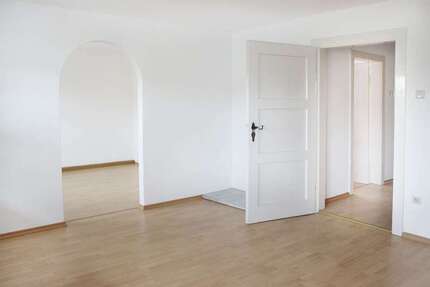 Wohnung zum Mieten in Riedering 650 € 65 m²