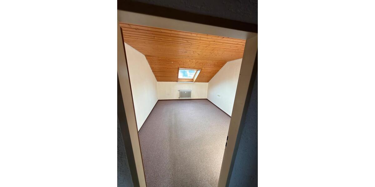 Dachgeschoßwohnung Großbettlingen - 2 Zimmer, 50 m&sup2;, 168.000&euro; | Angebot:24720566