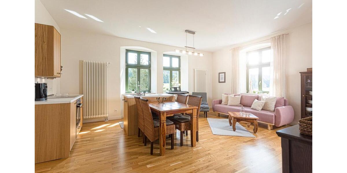 Einfamilienhaus Eibenstock - 15 Zimmer, 377 m&sup2;, 690.000&euro; | Angebot:26364242