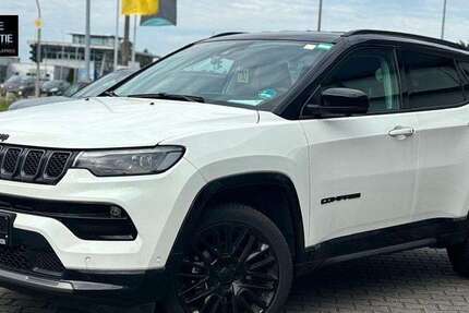Jeep Compass 26.650 km 24.780 € Schwandorf 92421