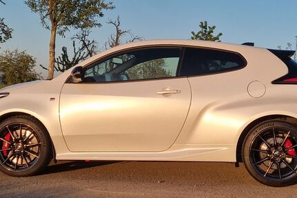 Toyota Yaris 4.600 km 35.900 &euro; Marbach am Neckar 71672