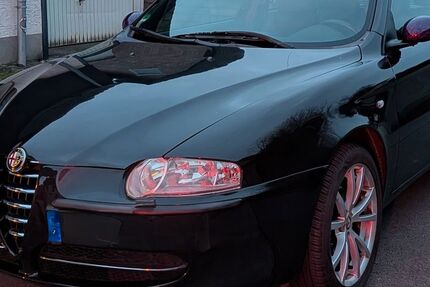 Alfa Romeo 147 145.000 km 1.950 &euro; Hagen 58135