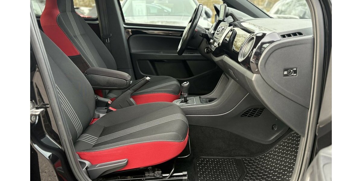 Skoda Citigo 1.0 TSI Monte Carlo PDC/NAVI/SHZ/DAB/ISO 109.133 km 8.900 &euro; Villingen-Schwenningen 78054