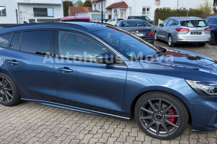 Ford Focus 184.000 km 11.888 &euro; Calden 34379