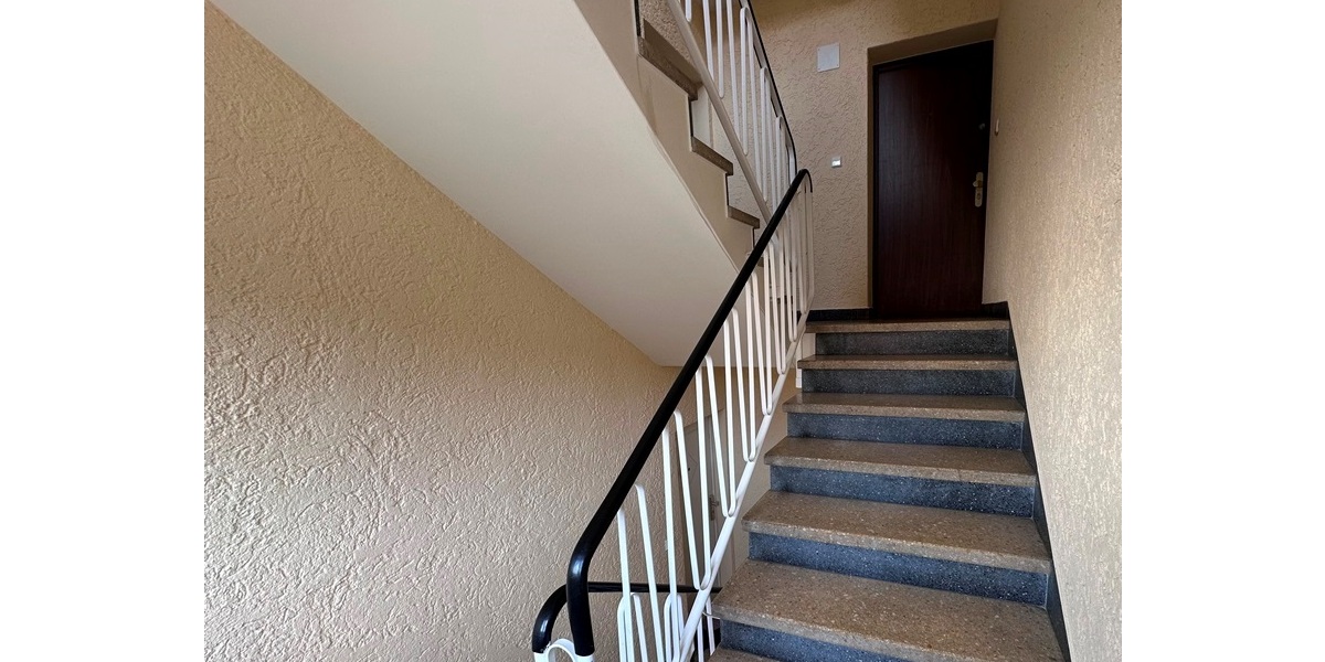 3 Zi.-DG-Wohnung mit Fernsicht in Top Lage von Stuttgart West Nähe Hölderlinplatz - Dachgeschoßwohnung Stuttgart Stuttgart-West | Angebot:26829496