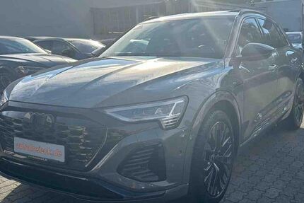 Audi Q8 e-tron 42.870 km 53.950 € Hamburg 22047
