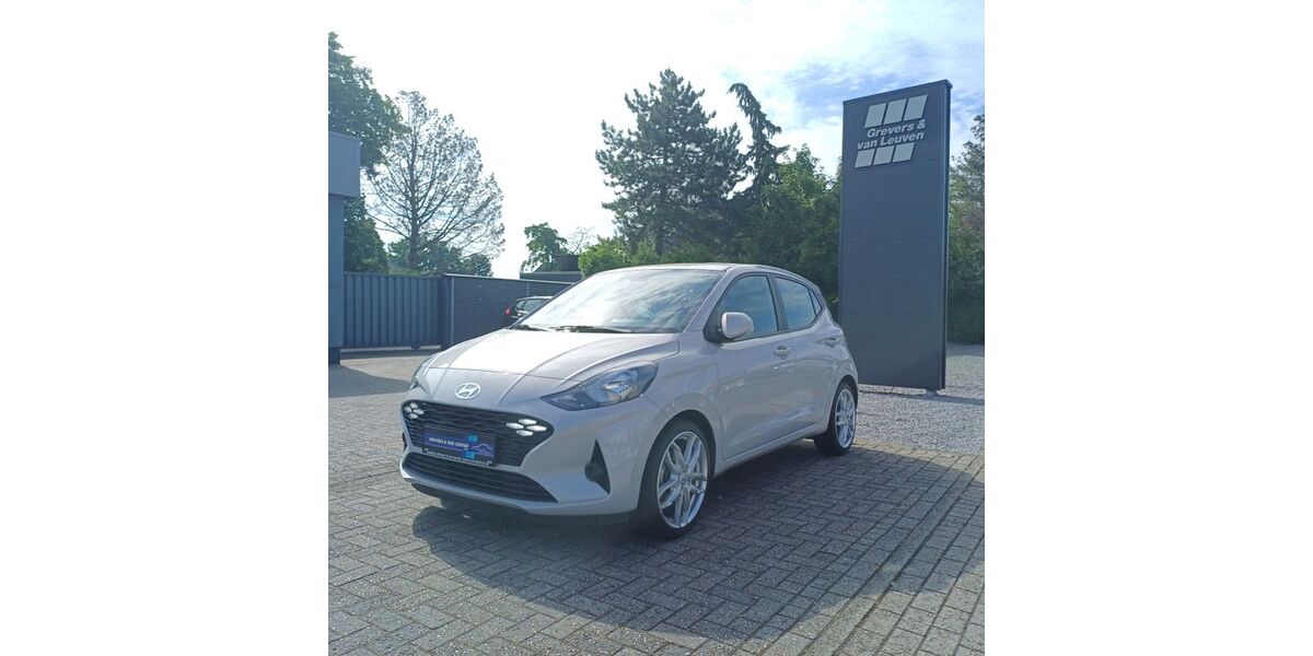 Hyundai i10 15.590 km 17.800 &euro; Geldern 47608