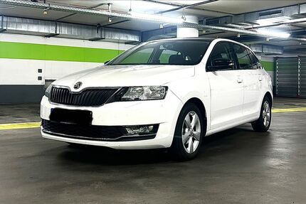 Skoda Rapid 105.000 km 8.999 &euro; Berlin 14052