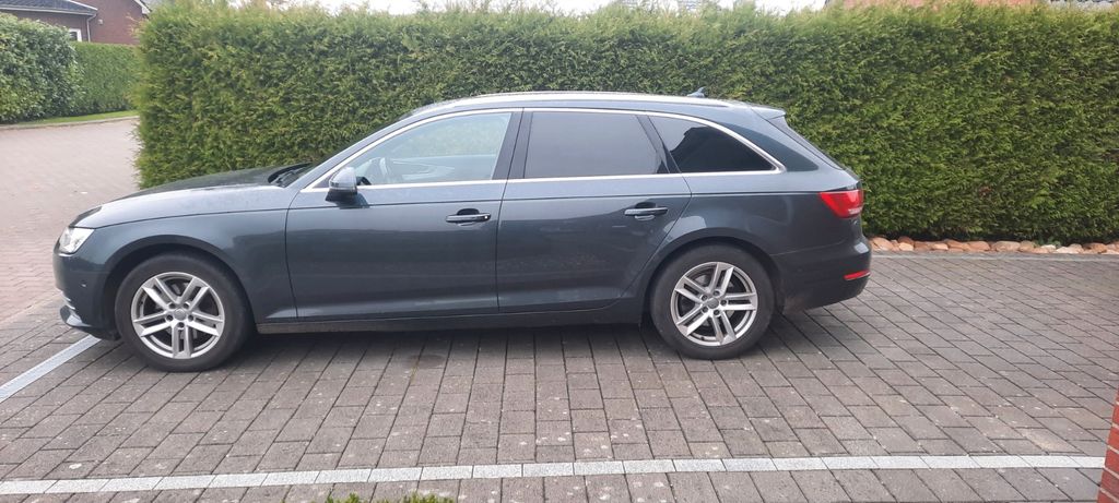 Audi A4 115.000 km 17.500 &euro; Geestland 27607