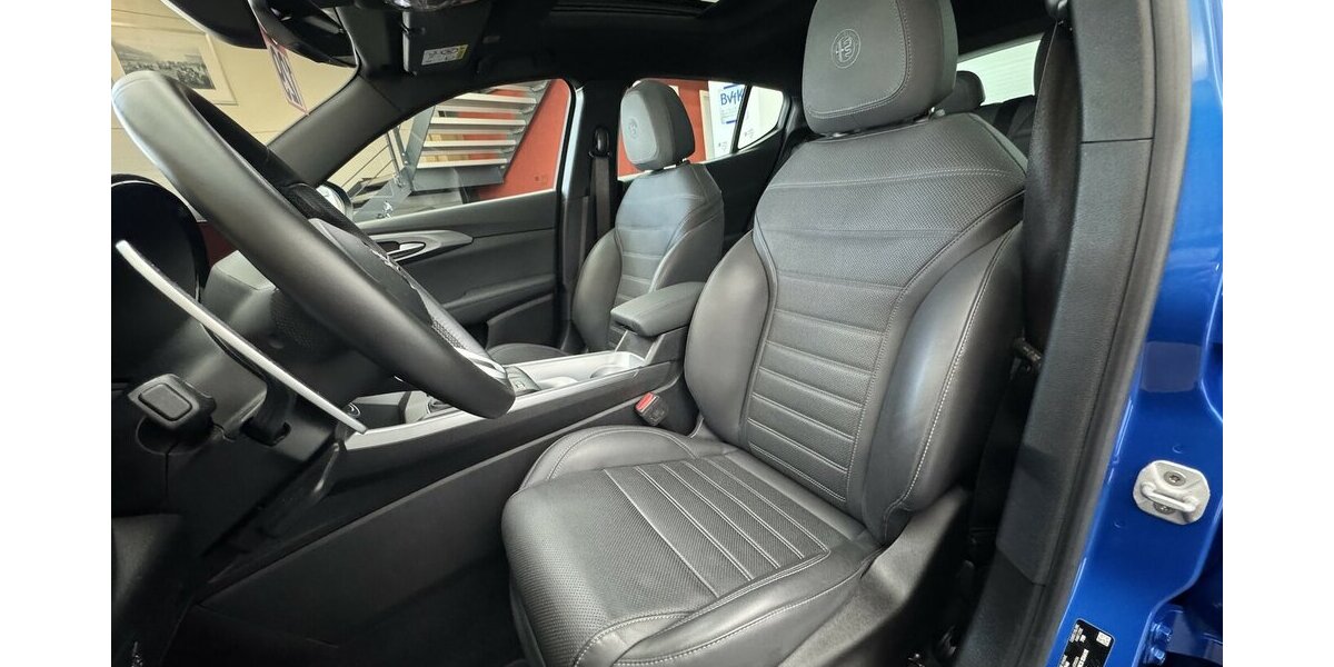 Alfa Romeo Tonale Edizione Speciale Q4 Plug-In-Hybrid AWD 22.700 km 32.690 &euro; Lich 35423