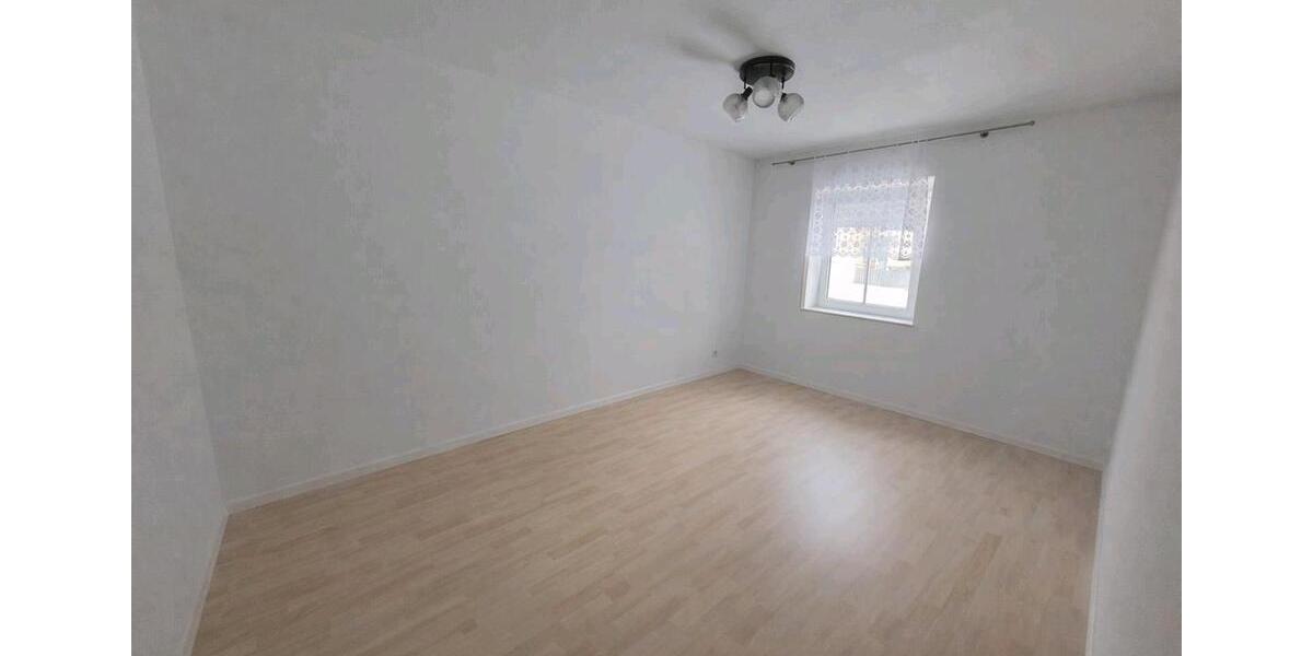 Etagenwohnung Eschenbach in der Oberpfalz - 1 Zimmer, 45 m&sup2;, 390&euro; | Angebot:26055684
