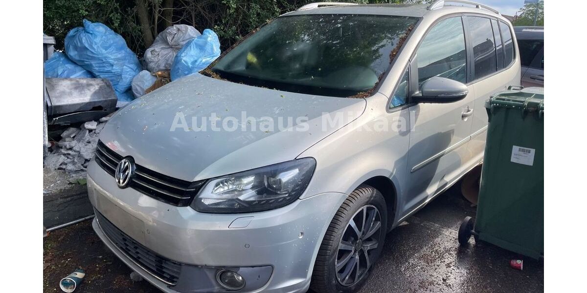 VW Touran 293.000 km 3.499 &euro; Ketsch 68775