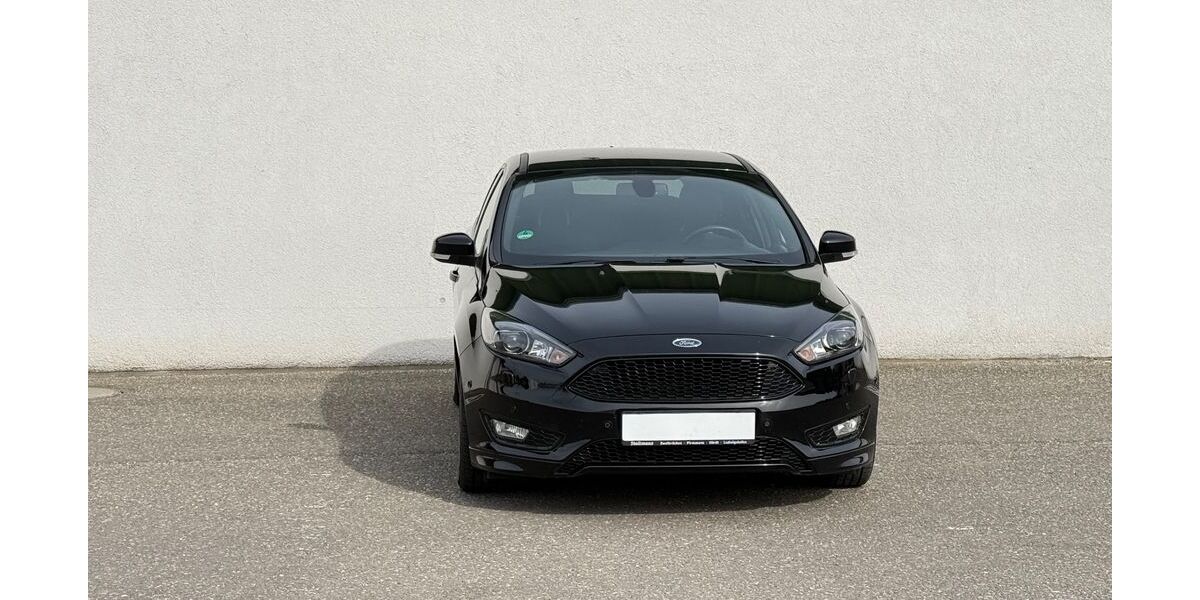 Ford Focus 99.000 km 9.499 &euro; Kandel 76870