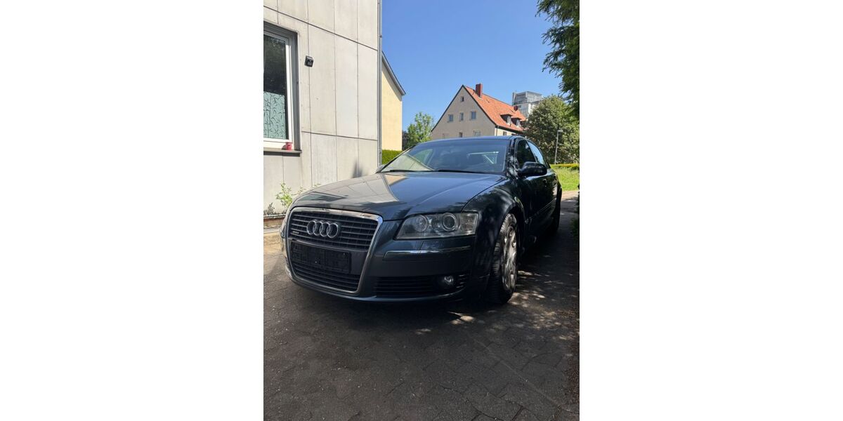 Audi A8 330.000 km 2.800 &euro; Gronau 31028