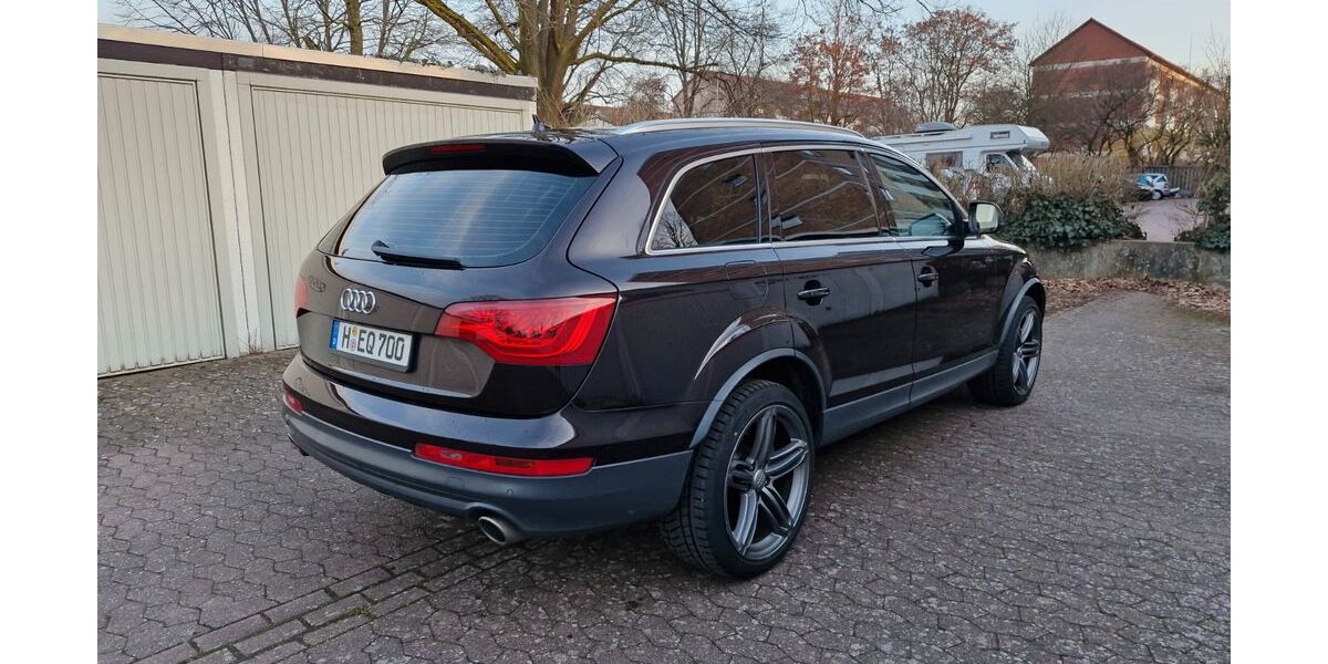 Audi Q7 270.000 km 14.700 &euro; Hannover 30179