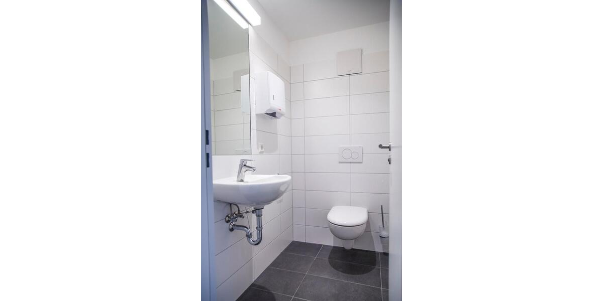 Gewerbeobjekt Pfullingen - 1.400&euro; | Angebot:25802206