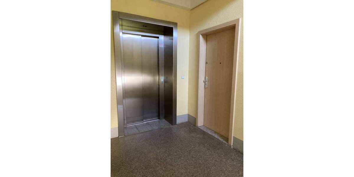 Etagenwohnung Gera Ostviertel - 3 Zimmer, 67 m&sup2;, 405&euro; | Angebot:26905266