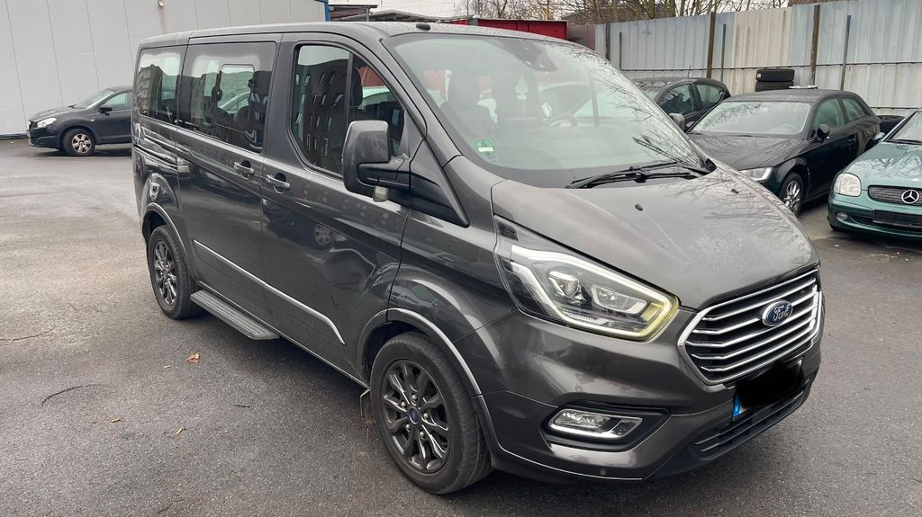 Ford Tourneo Custom 186.419 km 19.999 &euro; Düsseldorf 40597