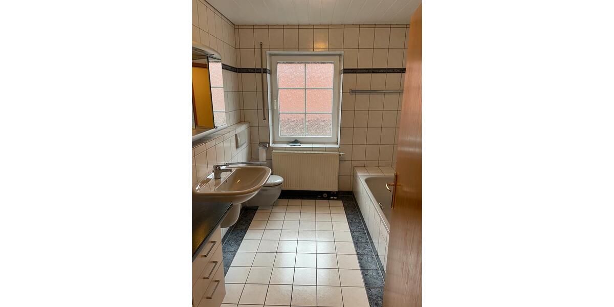 Mehrfamilienhaus, Wohnhaus Leopoldshöhe - 7 Zimmer, 185 m&sup2;, 879.000&euro; | Angebot:25403231