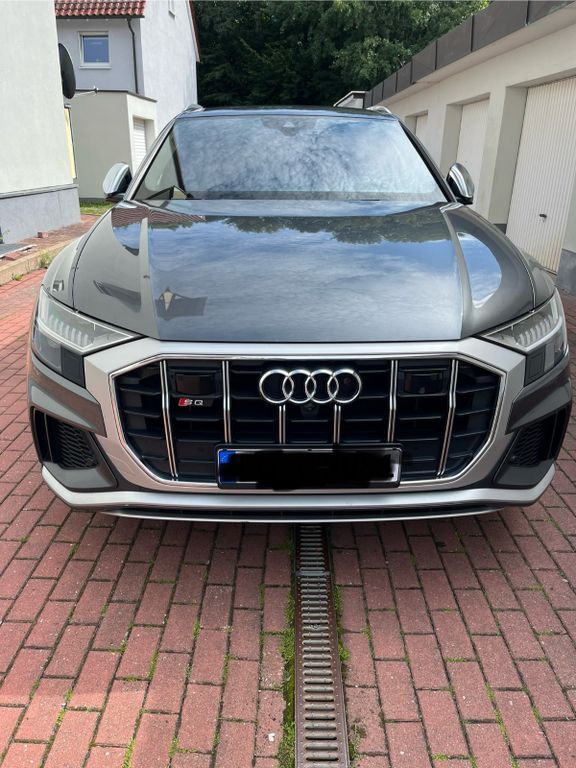 SQ8