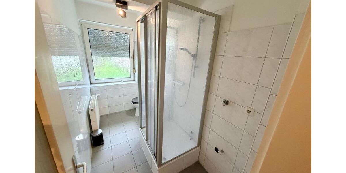Erdgeschoßwohnung Gelsenkirchen Gelsenkirchen-Mitte - 2 Zimmer, 68 m&sup2;, 999&euro; | Angebot:25442043