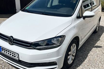 VW Touran 129.000 km 18.300 &euro; Mauern 85419