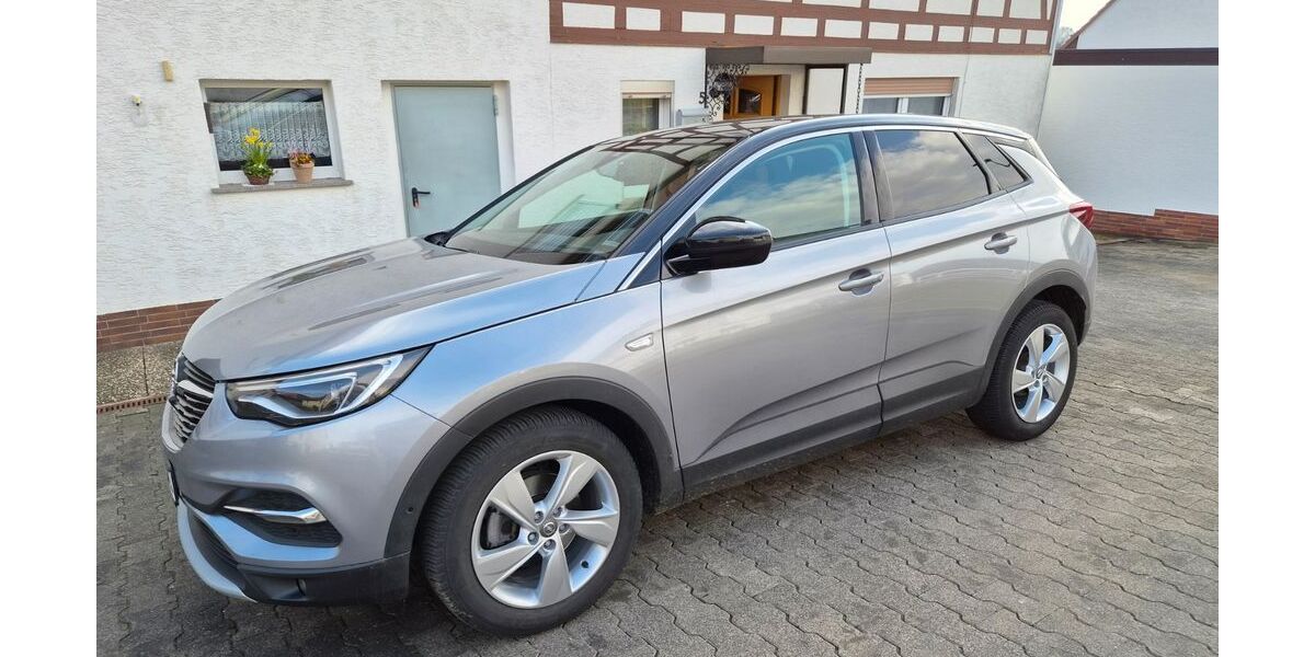 Opel Grandland (X) 62.500 km 13.770 &euro; Herbstein 36358