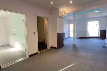 Einzelhandel in Baden-Baden 495.000 € 272.53 m² zimmer