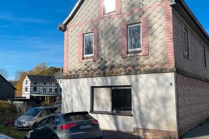 Charmantes Einfamilienhaus mit großem Grundstück im OT Knau 6 zimmer