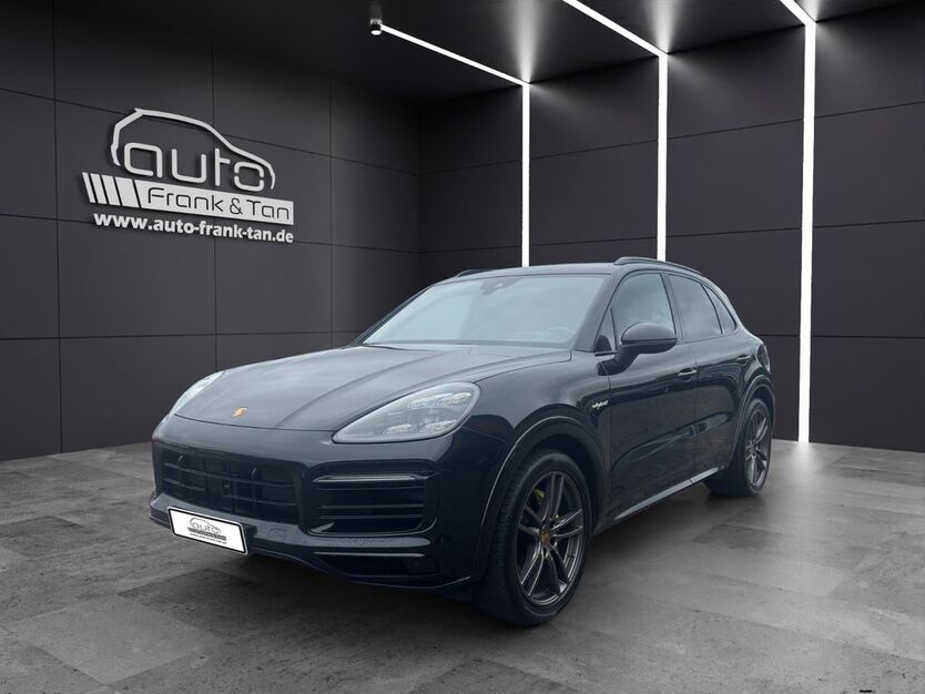 Porsche Cayenne 67.000 km 70.997 € Schmelz 66839