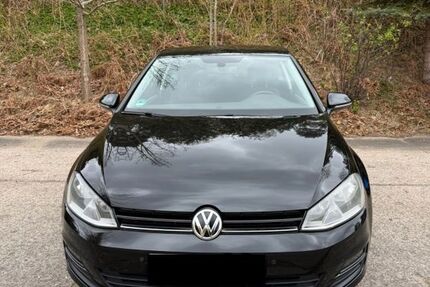 VW Golf 118.000 km 7.890 &euro; Bergen auf Rügen 18528