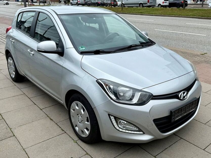 i20