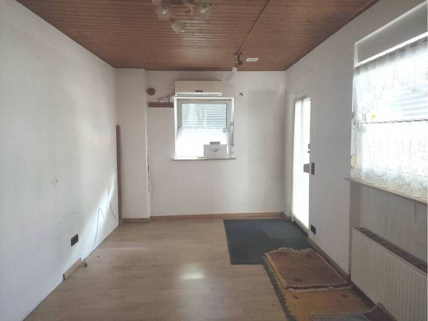 Einfamilienhaus (DHH) in Neuwied-Irlich incl. zusätzlichen Bauplatz zu verkaufen