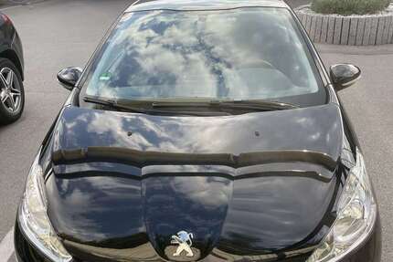 Peugeot 208 64.000 km 5.500 &euro; Planegg 82152