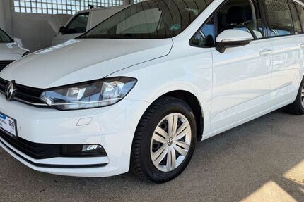 VW Touran 176.259 km 13.500 &euro; Bönningstedt 25474