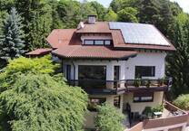 Großzügiges Familienhaus mit EinliegerWohnung und herrlichem Blick über das Neckartal - von privat