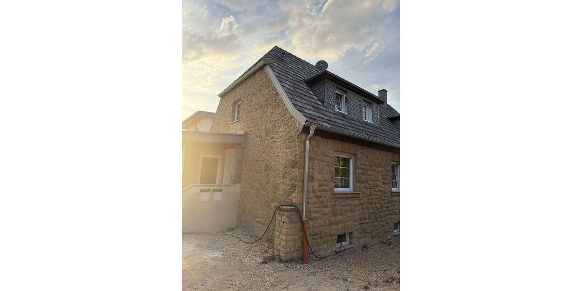 Etagenwohnung Zülpich-Schwerfen Schwerfen - 3 Zimmer, 95 m&sup2;, 1.100&euro; | Angebot:27069142